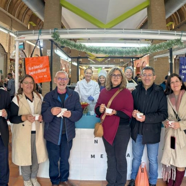 Alboraia triomfa amb el seu primer Nadal al Mercat: gastronomia, comerç local, jocs infantils i concert