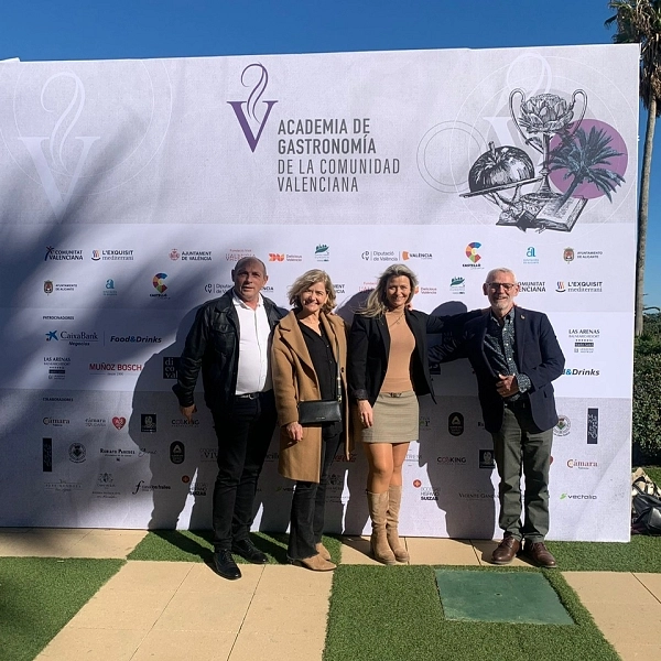 El Gremio de Horchateros de Alboraya recibe el Premio a la Innovación Turística por el impulso a la creación de 'Alboraya – Artesanos de la Horchata