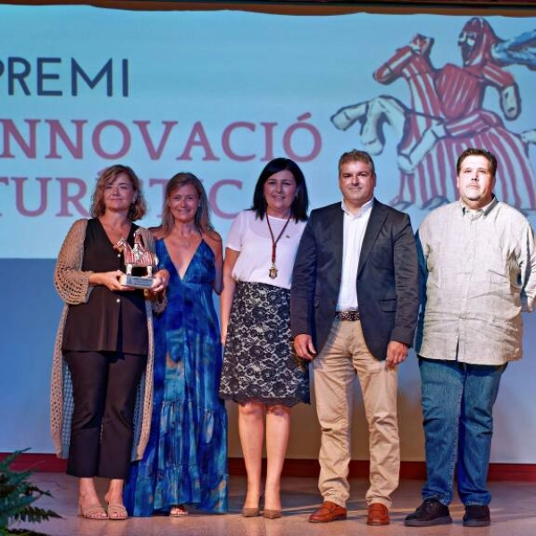 El Gremio de Horchateros de Alboraya recibe el Premio a la Innovación Turística por el impulso a la creación de 'Alboraya – Artesanos de la Horchata